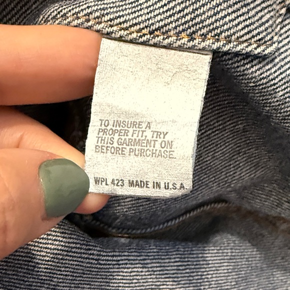 Levi's Classic Indigo Denim Jacket - Picture 7 of 10